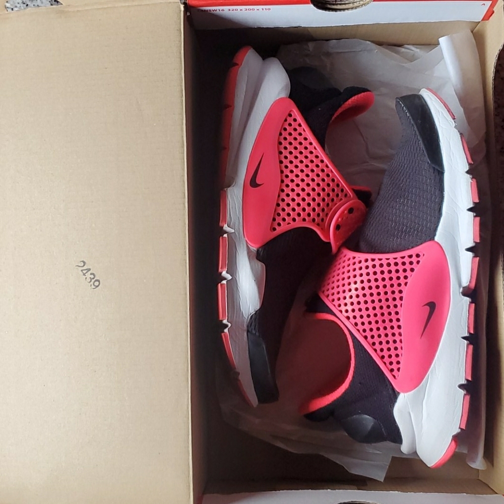 Nike
